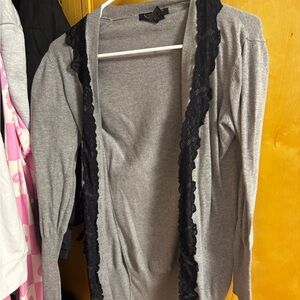 Gray Lace Cardigan 🌫️ M | Soft Knit + Black Lace Trim